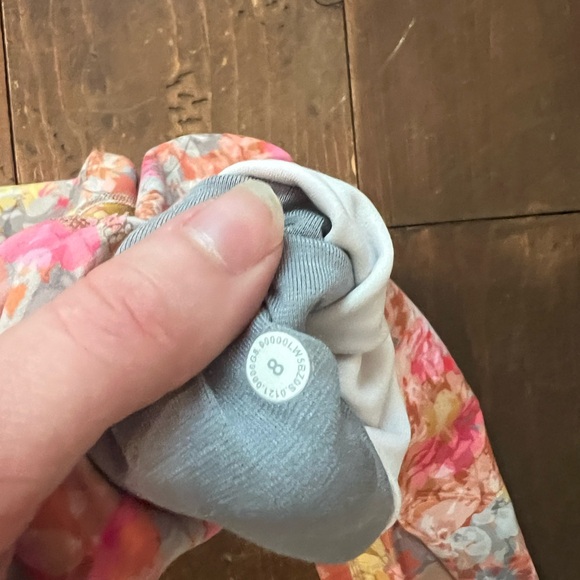 lululemon athletica Floral Align Leggings size 8 - Picture 4 of 5